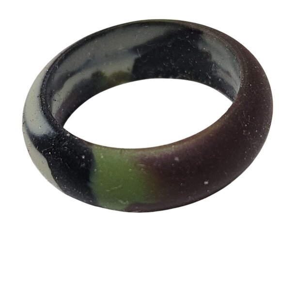 Camouflage Silicone Ring Mens Size 10 Durable Lightweight Wedding  Band - Picture 1 of 4